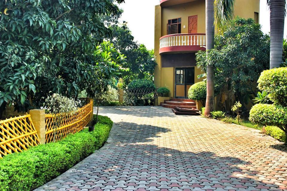 Kajipuria Resort Gajraula Exterior foto